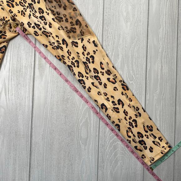 Fabletics Powerhold Women's Leopard On The Go Leggings Size Small NEW - Picture 7 of 13